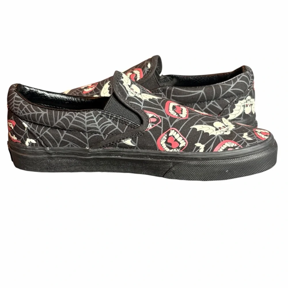 VANS CLASSIC SLIP-ON “GLOW FRIGHTS” HALLOWEEN SKATE SHOES WOMEN’S 7.5 / MEN’S 6